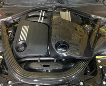 Load image into Gallery viewer, BMW M3/M4 Carbon Fibre Engine Cover
